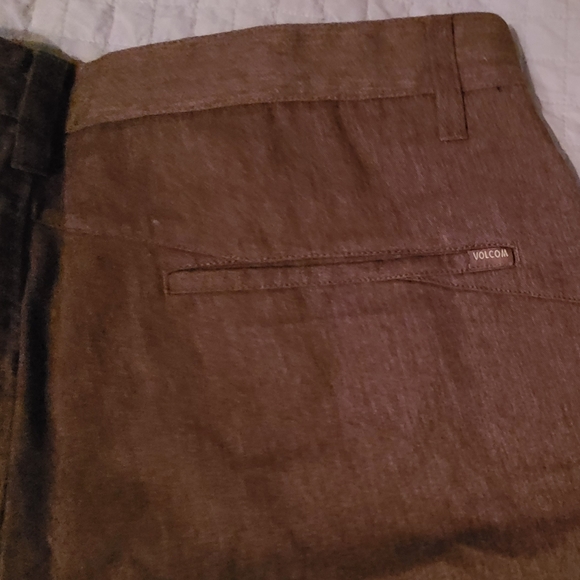 Grey Volcom Mens Walking Shorts 34 - Picture 3 of 5